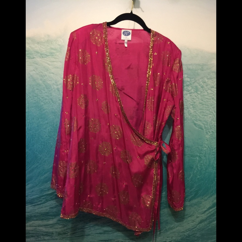 DG2 Wrap, never worn